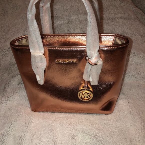 Michael Kors Metallic Primrose Dual Wear Tote - Picture 11 of 15